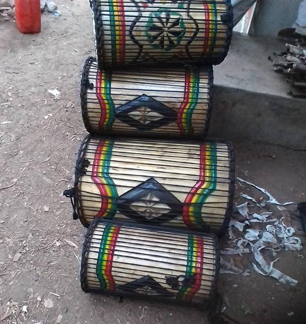 <div class="wcmp-player-container product-11075"><audio controlslist="nodownload" data-product="11075"  volume="1"  preload="none" data-lazyloading="none" class="wcmp-player track mejs-classic" data-duration="0:12"><source src="https://djembe.maroc212.com/wp-content/uploads/wcmp/a7121f026e6c314bd9e5a21ff0ca4a7b.mp3" type="audio/mp3" /></audio></div>Doundoun Goree